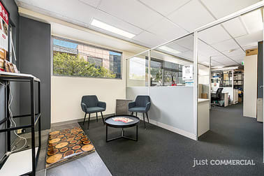 2/542 Hawthorn Road Caulfield South VIC 3162 - Image 2