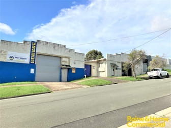 6/11 Harley Street Labrador QLD 4215 - Image 2
