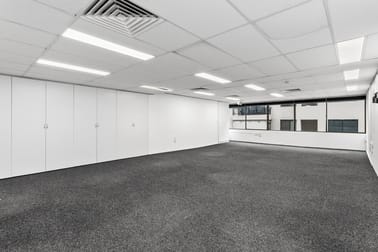 Click to view all images Level 3a/43-45 East Esplanade Manly NSW 2095 - Image 2