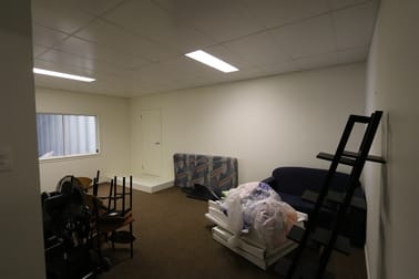8a/14 Rothcote Court Burleigh Heads QLD 4220 - Image 3