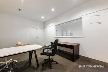 15 Meriton Place Clayton South VIC 3169 - Image 3