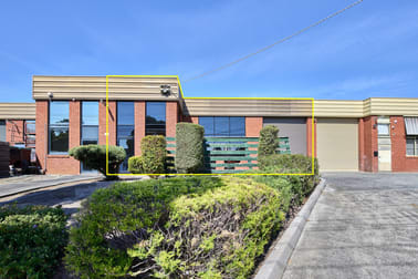 3/9 Woodbine Court Wantirna South VIC 3152 - Image 1