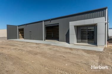 293A - Unit 2/291 COMMERCIAL STREET WEST Mount Gambier SA 5290 - Image 3