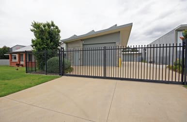 4/252 Schubach Street East Albury NSW 2640 - Image 1