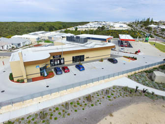 4/9 Pacific Promenade Alkimos WA 6038 - Image 1