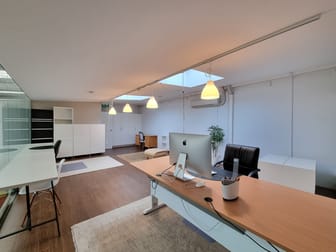 8/3 Rocklea Drive Port Melbourne VIC 3207 - Image 2