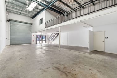 2/6 Victory East Street Urangan QLD 4655 - Image 3