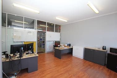 Unit 2/77 Christable Way Landsdale WA 6065 - Image 3