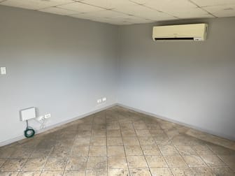 3/12 Norton Drive Melton VIC 3337 - Image 2