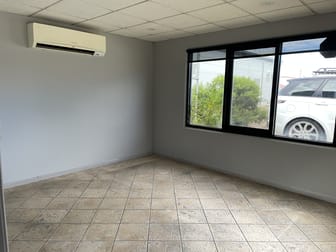 3/12 Norton Drive Melton VIC 3337 - Image 3