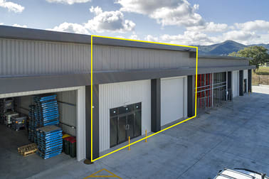 2/1 Curtiss Close Tamworth NSW 2340 - Image 1