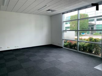 7/3 Westside Avenue Port Melbourne VIC 3207 - Image 3