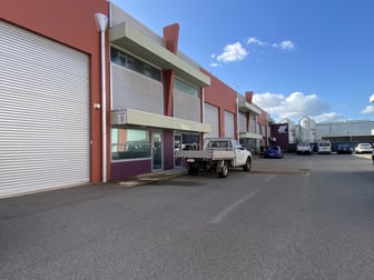 4/8 Hurley Street Canning Vale WA 6155 - Image 2