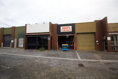 76 BARRY STREET Bayswater VIC 3153 - Image 2