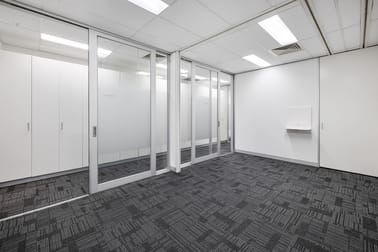 3/10 Watton Street Werribee VIC 3030 - Image 3