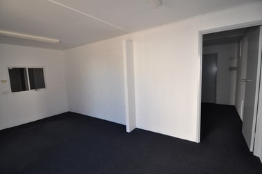 4/60 Keane Street Currajong QLD 4812 - Image 3