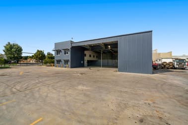 11 Wildfire Road Maddington WA 6109 - Image 2