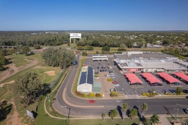 Available Now/160 Egerton St Emerald QLD 4720 - Image 3