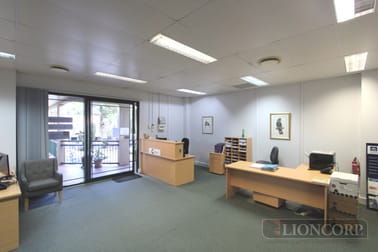 Greenslopes QLD 4120 - Image 2