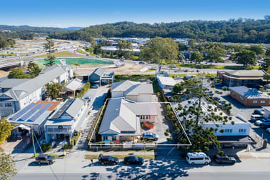 1/39 Tallebudgera Creek Road Burleigh Heads QLD 4220 - Image 1