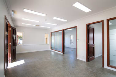 1/39 Tallebudgera Creek Road Burleigh Heads QLD 4220 - Image 3