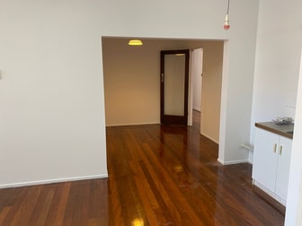 Suite 3/123 Bay Terrace Wynnum QLD 4178 - Image 3