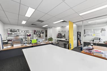 5A/4 Rocklea Drive Port Melbourne VIC 3207 - Image 2