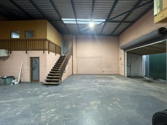 4/4 Hutchinson Street Burleigh Heads QLD 4220 - Image 3