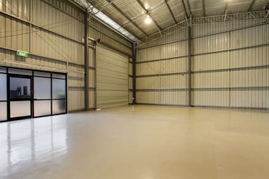 2/33 Shipley Drive Rutherford NSW 2320 - Image 3