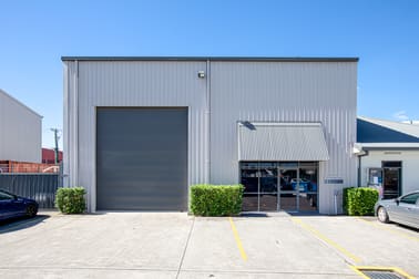 2/33 Shipley Drive Rutherford NSW 2320 - Image 1