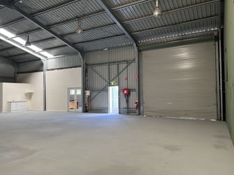 2/7 Gesham Way Bomaderry NSW 2541 - Image 2