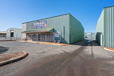 2/27 Broadwood Street West Kalgoorlie WA 6430 - Image 2