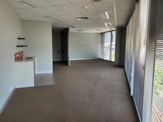 17/242 Caroline Springs Boulevard Caroline Springs VIC 3023 - Image 2
