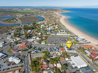 9 Saltfleet Street Port Noarlunga SA 5167 - Image 3