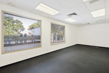 92 Henley Beach Road Mile End SA 5031 - Image 3