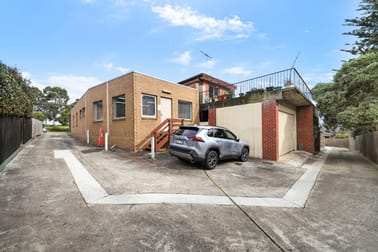 13 Essex Road Mount Waverley VIC 3149 - Image 2