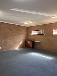 4/2690 Albany Highway Kelmscott WA 6111 - Image 3