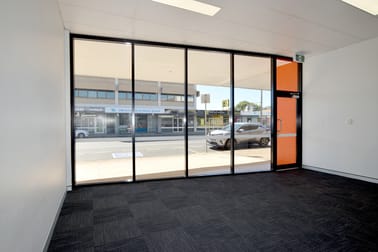 1/135 Goondoon Street Gladstone QLD 4680 - Image 3
