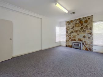 76 Hutchinson Street Mount Barker SA 5251 - Image 2