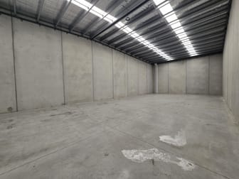 Click to view all images 18 Atlantic Drive Keysborough VIC 3173 - Image 2