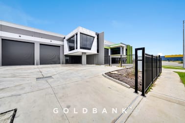 27 Hamersley Drive Clyde North VIC 3978 - Image 2