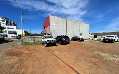 Unit 3/185 Perth Street South Toowoomba QLD 4350 - Image 2