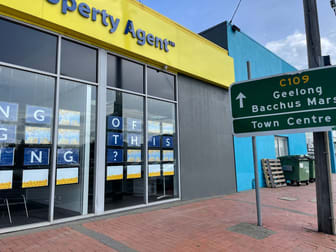 1b/1 Werribee Street Werribee VIC 3030 - Image 3