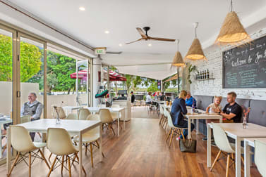 1/235 Gympie Terrace Noosaville QLD 4566 - Image 2