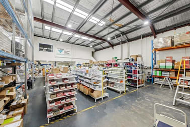 Unit 1/107-113 Heatherdale Road Ringwood VIC 3134 - Image 3