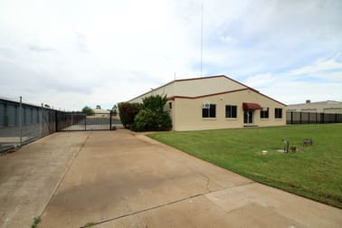 2/72 Mountbatten Drive Dubbo NSW 2830 - Image 2