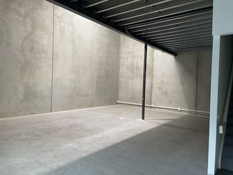 8/177 Salmon Street Port Melbourne VIC 3207 - Image 2
