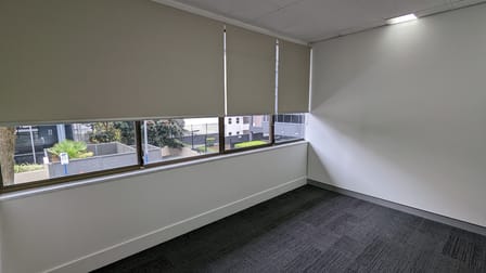 5B/66 Marine Parade Southport QLD 4215 - Image 3
