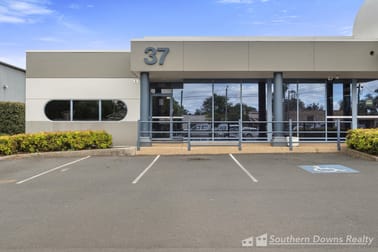 37 Albion Street Warwick QLD 4370 - Image 1