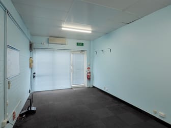 2/31 Irvine Drive Malaga WA 6090 - Image 2